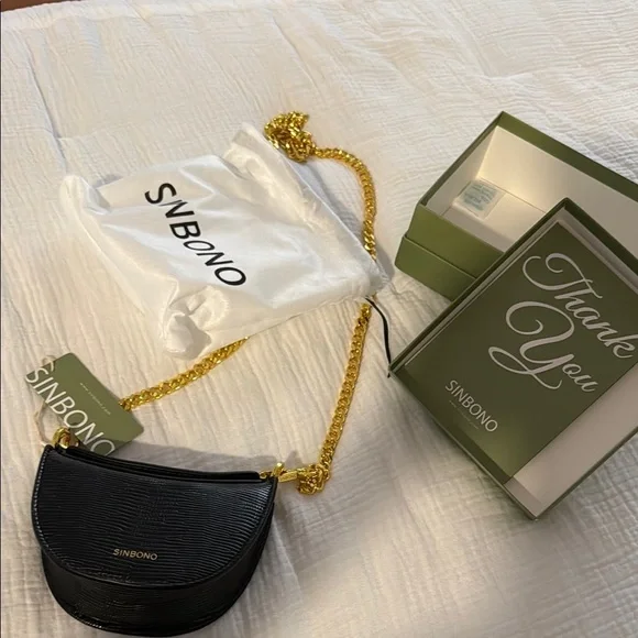 Black Crossbody Bag with Gold Chain - Picture 2 of 4